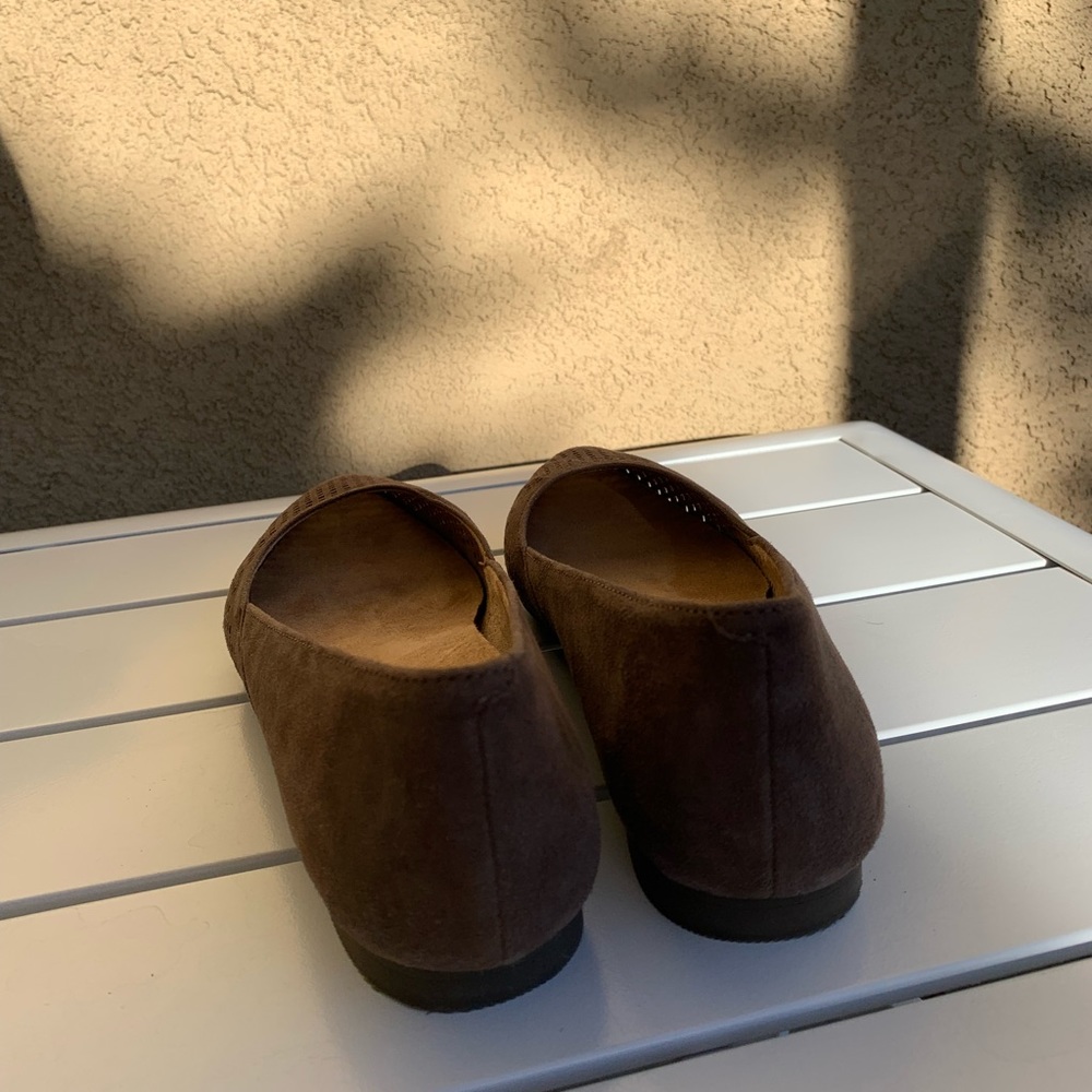 Vionic Brown Suede Perforated Pointy Toe Ballet F… - image 7